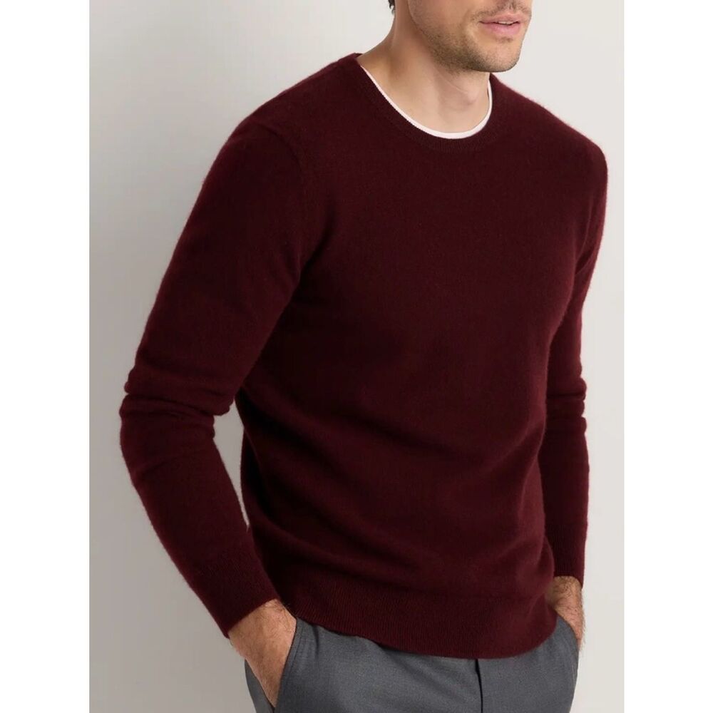 Quince Burgundy Men’s Crew Neck 100% Magnolia Cashmere Sweater(Size Small)